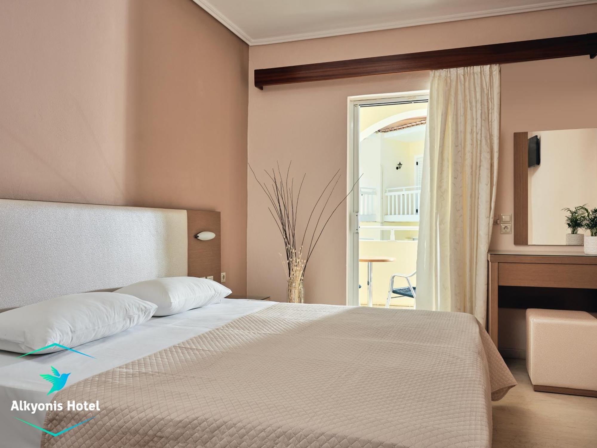 Aparthotel Alkyonis 2*